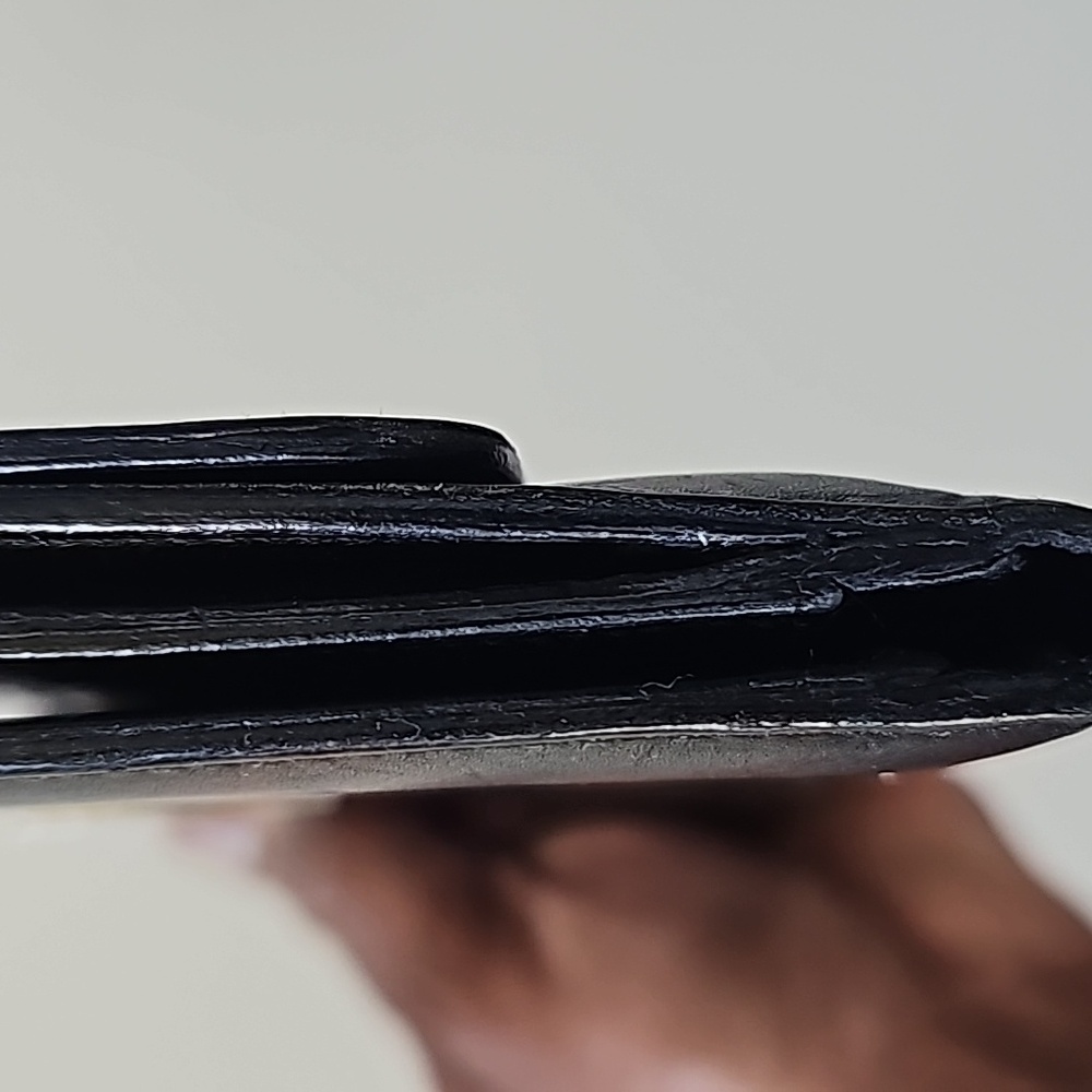 Authentic Gucci Wallet Soft Leather - image 5